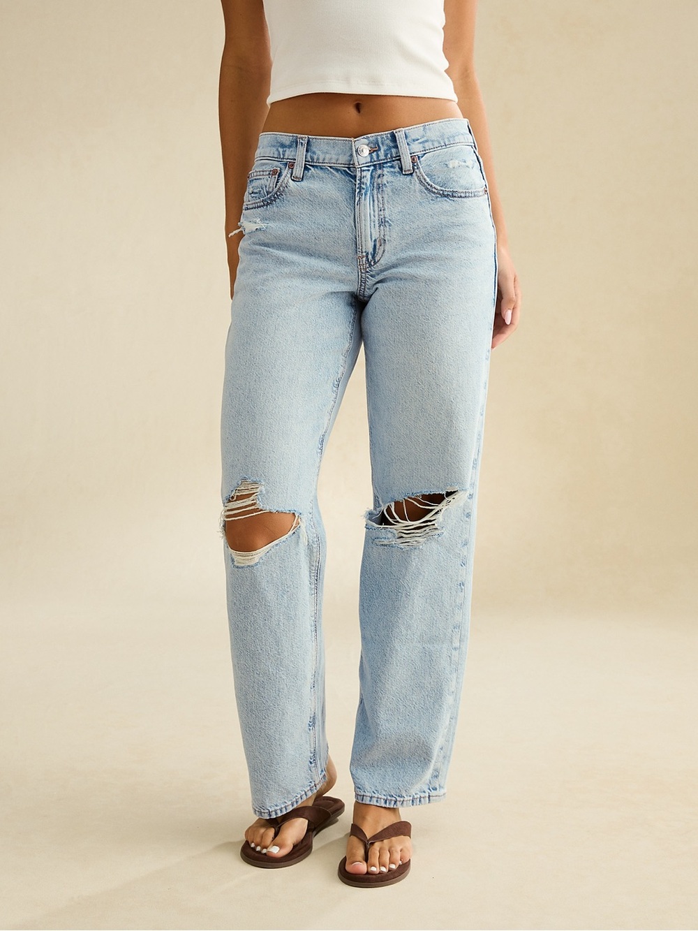 AE Strigid Ripped High-Waisted Stovepipe -8 Short